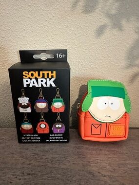 New in Box Loungefly South Park Kyle Super Mini Backpack Bag Charm
